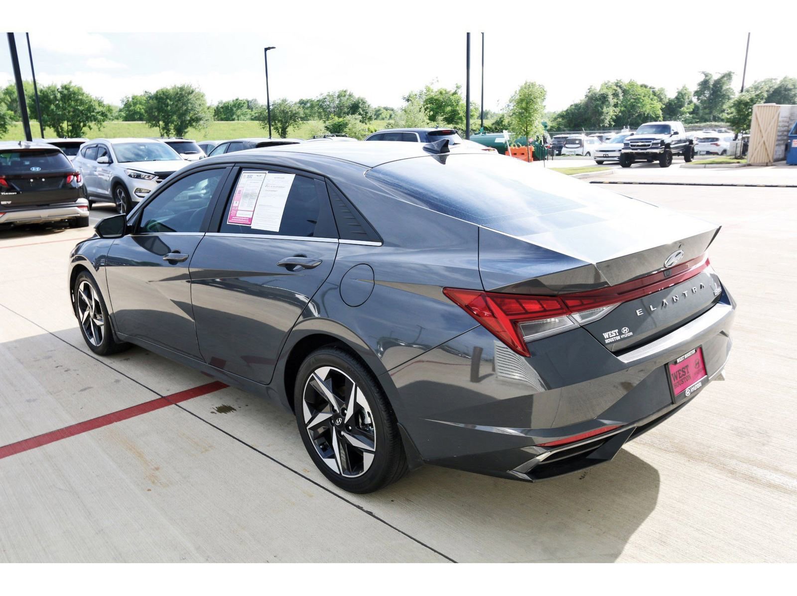 Certified 2023 Hyundai Elantra Limited FWD image 7