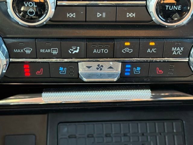 Used 2023 Ford F150 Platinum w/ Equipment Group 701A High image 29