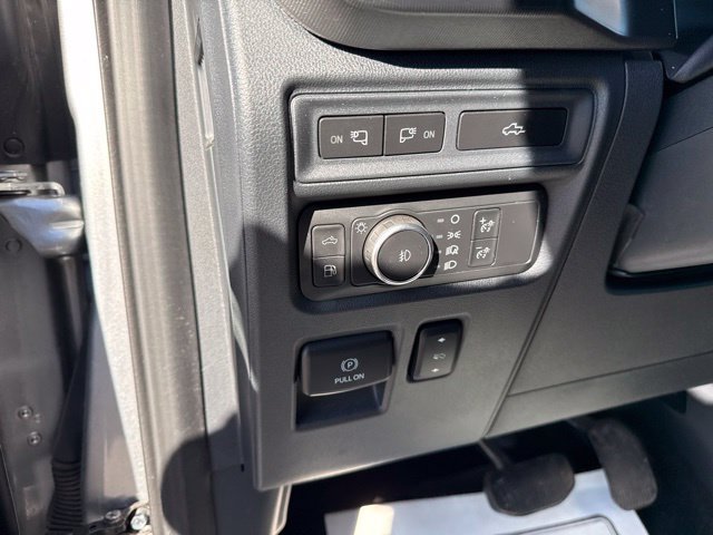 Used 2022 Ford F150 Platinum w/ Equipment Group 701A High AWD/4WD image 19