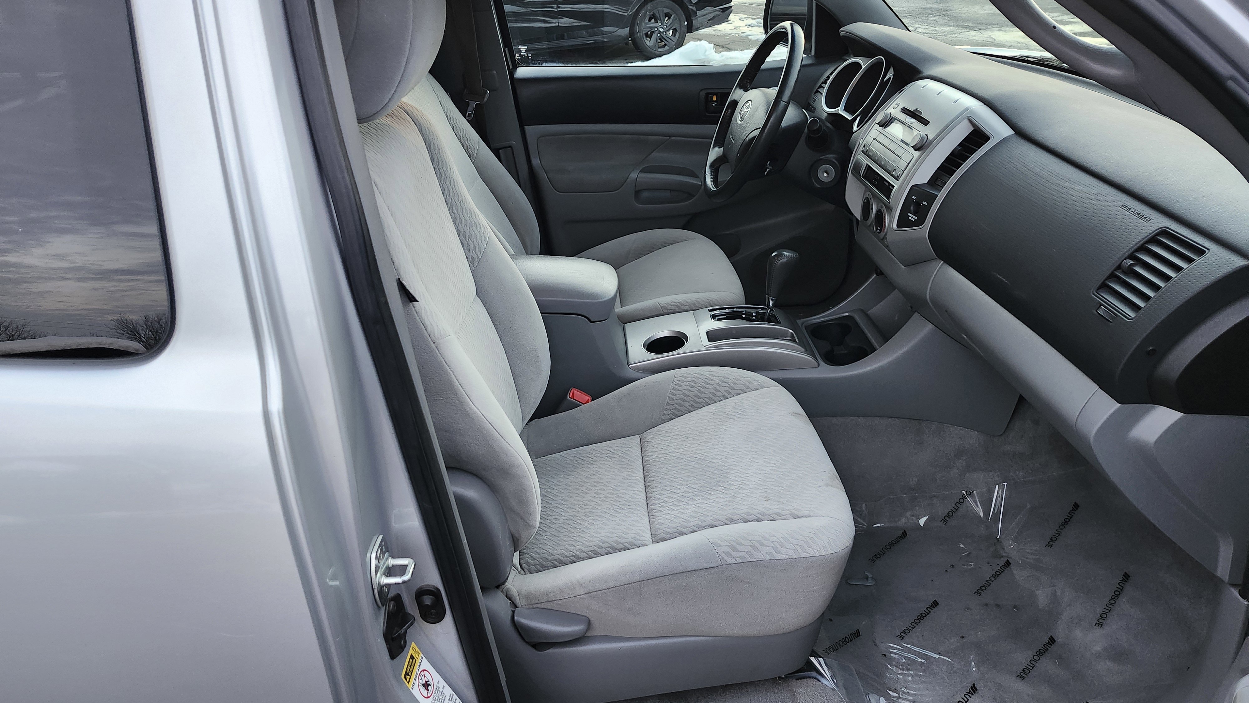 Used 2011 Toyota Tacoma 2WD Access Cab image 17