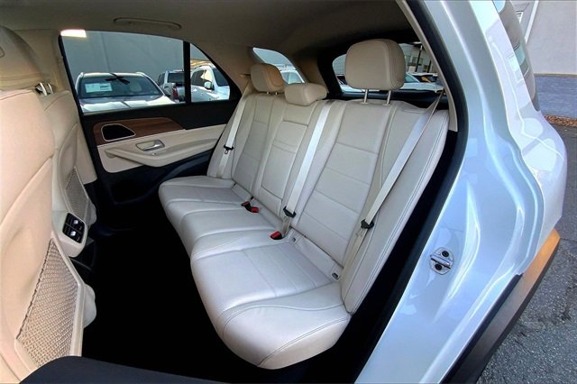 Used 2025 Mercedes-Benz GLE 350 4MATIC image 17