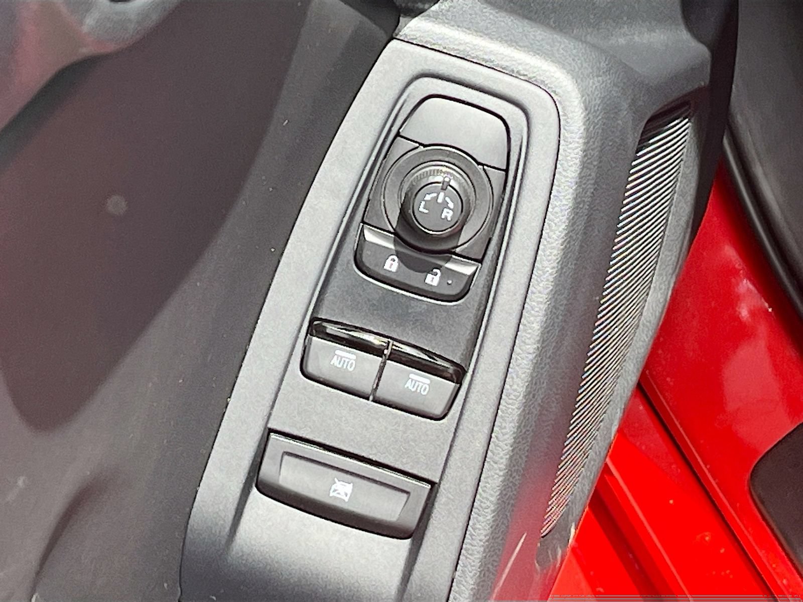 Used 2022 GMC Canyon Denali AWD/4WD image 17