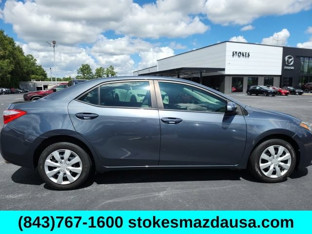 Used 2015 Toyota Corolla LE FWD image 1