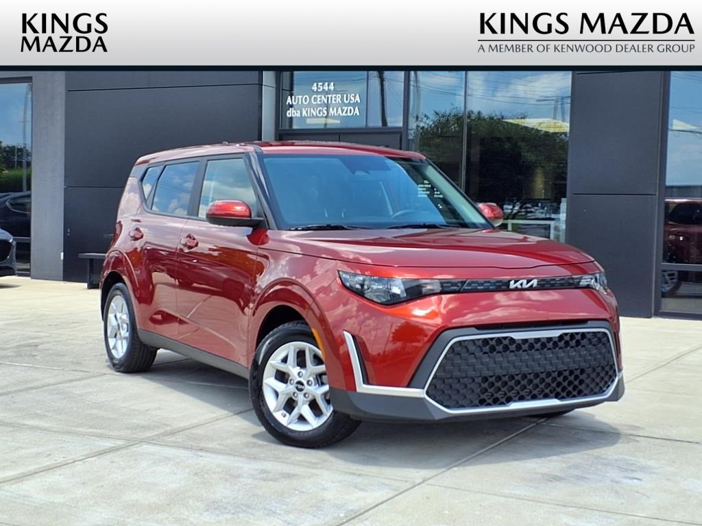 Used 2023 Kia Soul LX w/ LX Technology Package