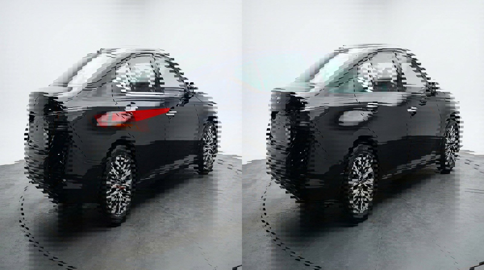 Used 2025 Nissan Altima 2.5 SV image 7