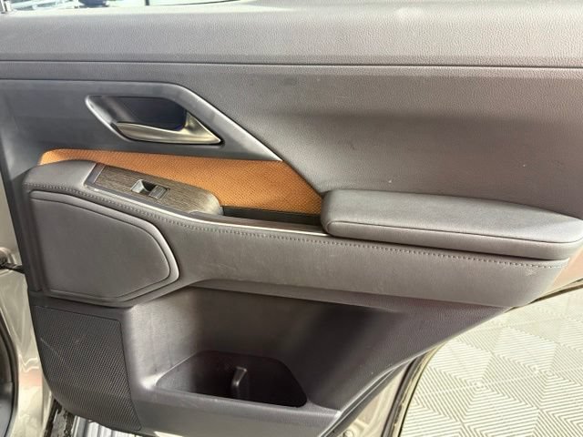 Used 2024 Lexus GX 550 w/ Accessory Package (Z1) AWD/4WD image 26