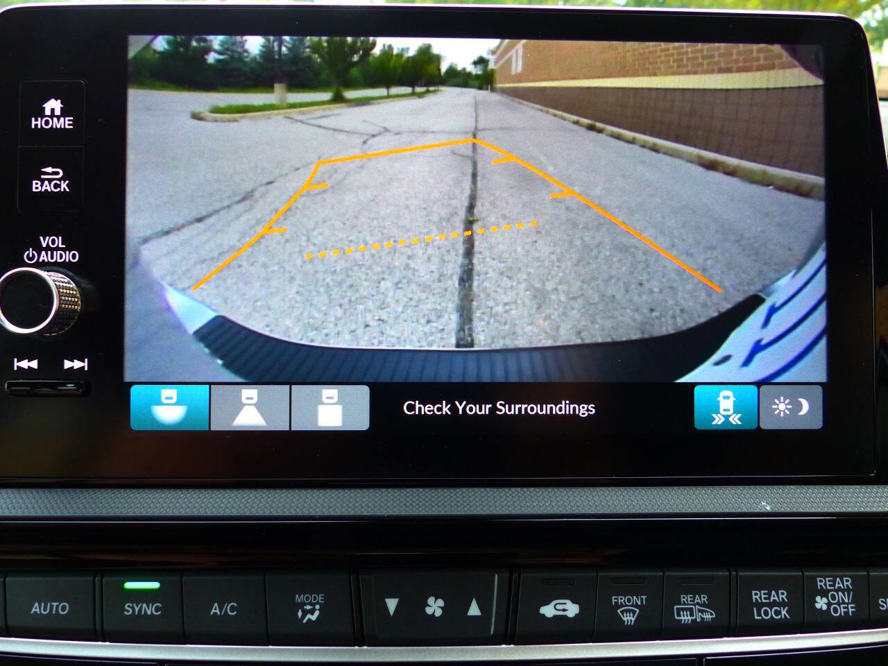 Used 2025 Honda Odyssey EX-L image 33