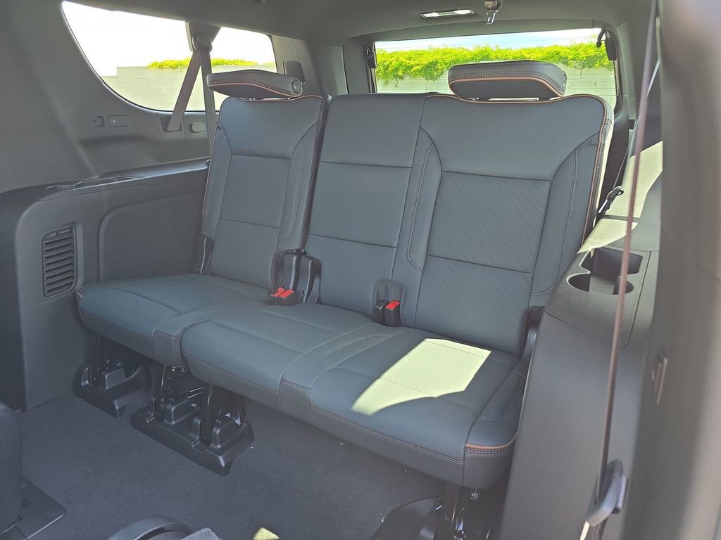 New 2026 GMC Yukon XL AT4 w/ AT4 Premium Plus Package image 36