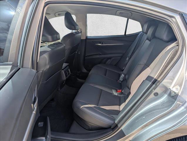Certified 2025 Toyota Camry XLE FWD image 17