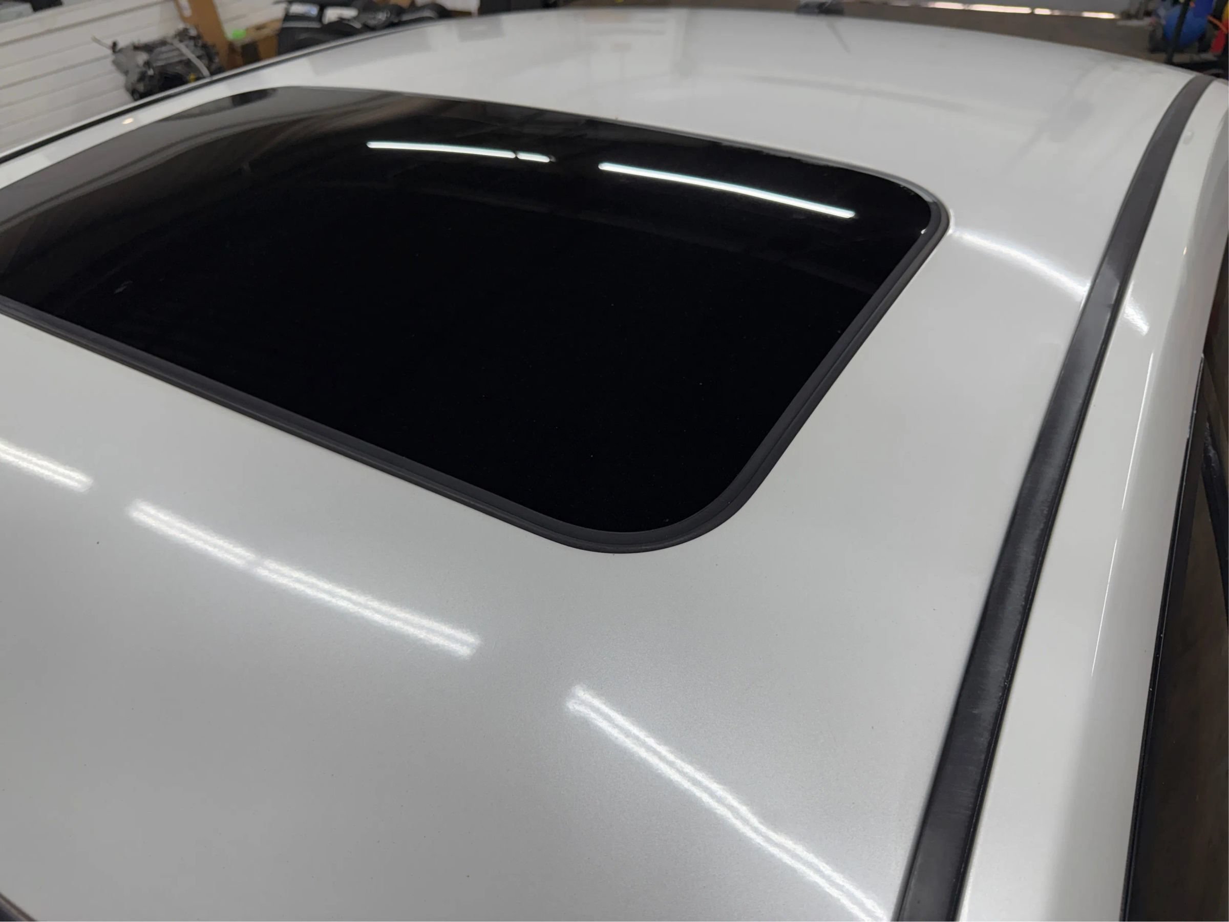 Used 2012 Nissan Sentra 2.0 SR w/ Special Edition Pkg FWD image 9