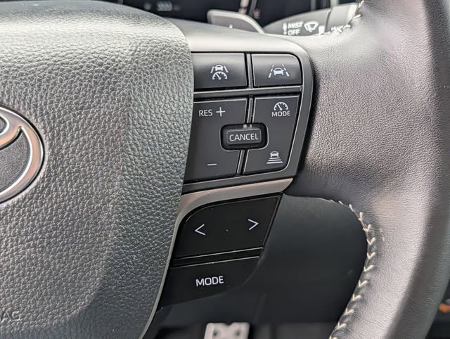 Used 2025 Toyota Camry SE FWD image 21