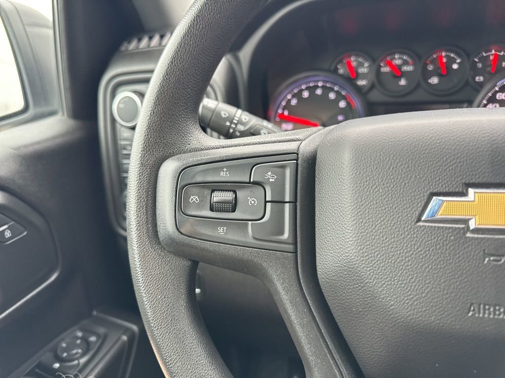 Used 2023 Chevrolet Silverado 1500 Custom image 15