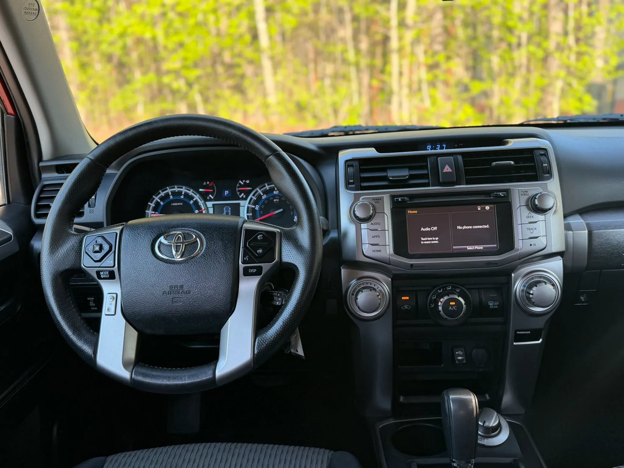 Used 2014 Toyota 4Runner SR5 AWD/4WD image 16