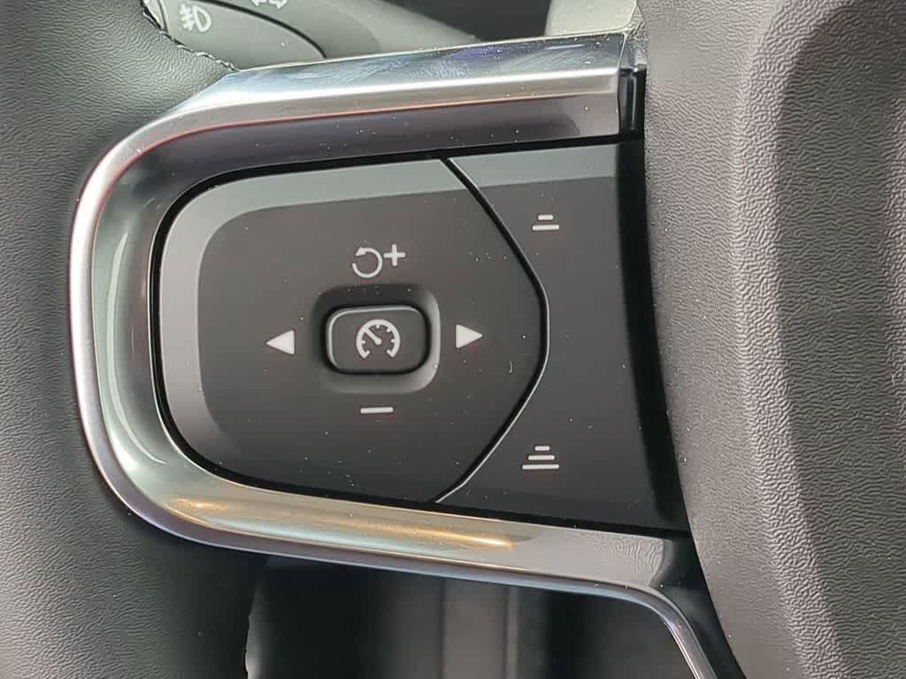 New 2026 Volvo XC40 B5 Plus w/ Climate Package AWD/4WD image 22