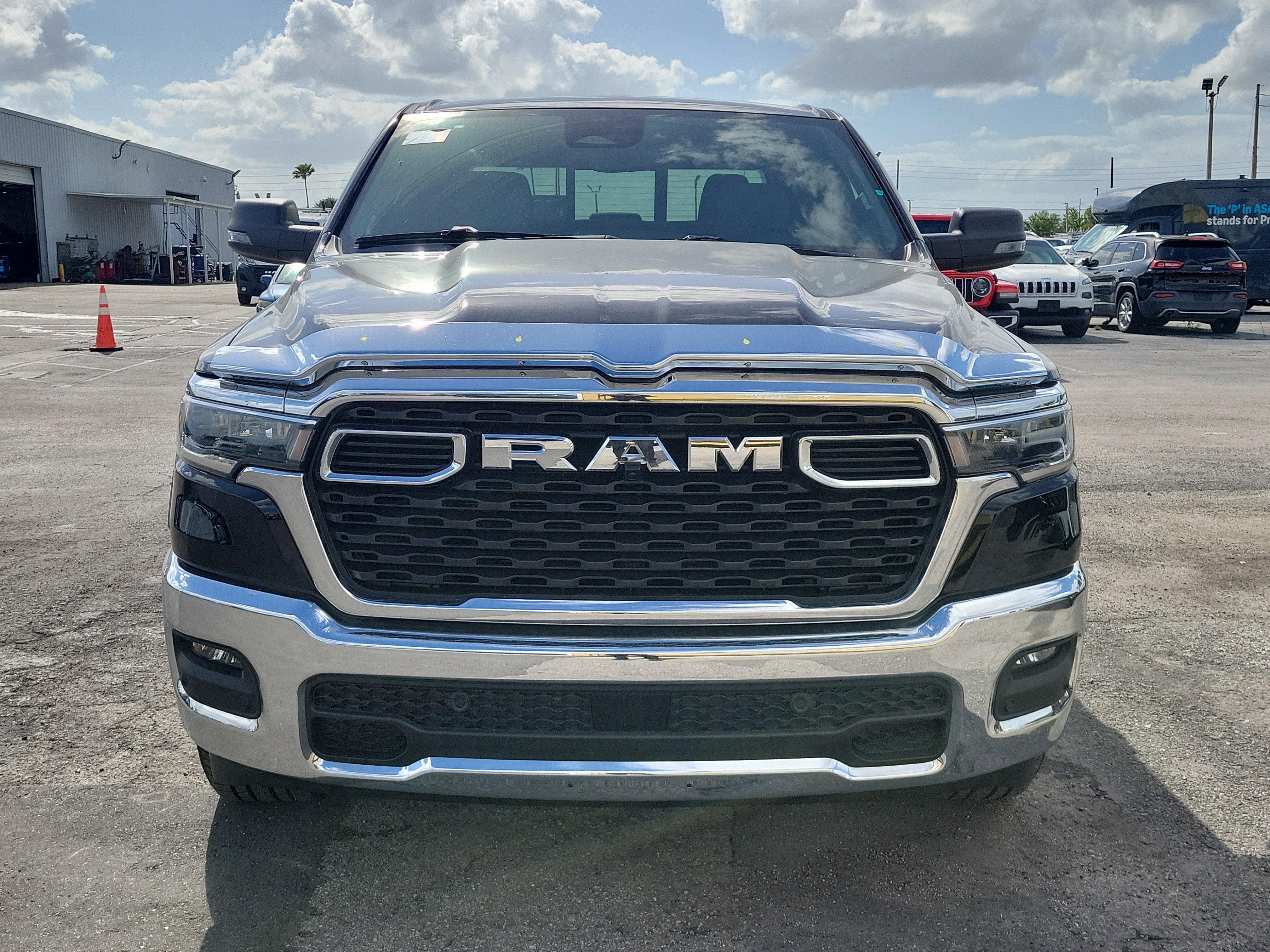 Used 2026 RAM 1500 Big Horn AWD/4WD image 2