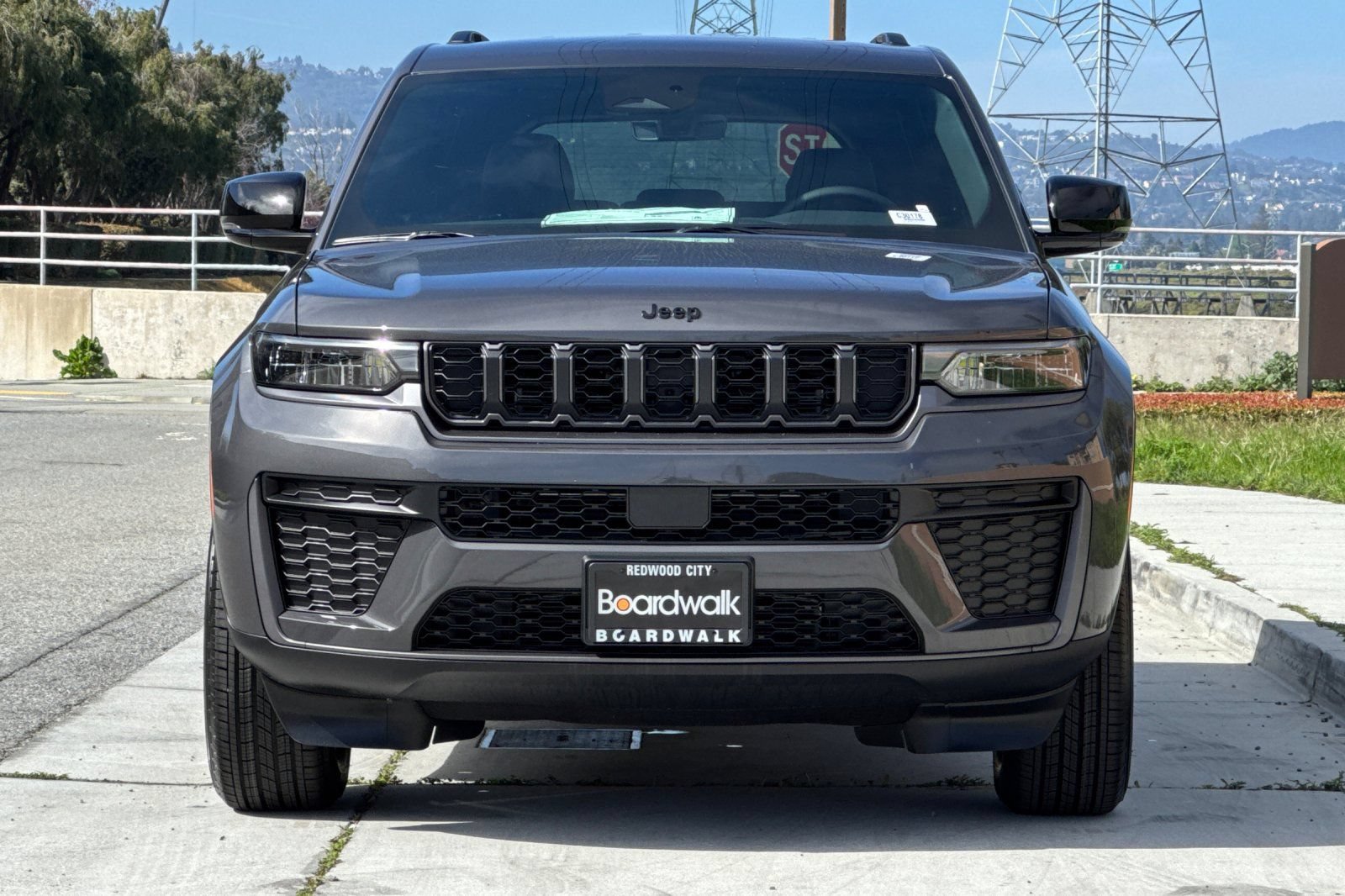 New 2026 Jeep Grand Cherokee Altitude AWD/4WD image 9