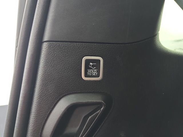 Used 2024 Jeep Wagoneer Series II w/ Flexible Seating Group image 43