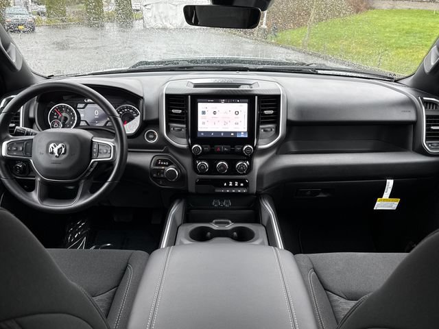 New 2026 RAM 1500 Express AWD/4WD image 9