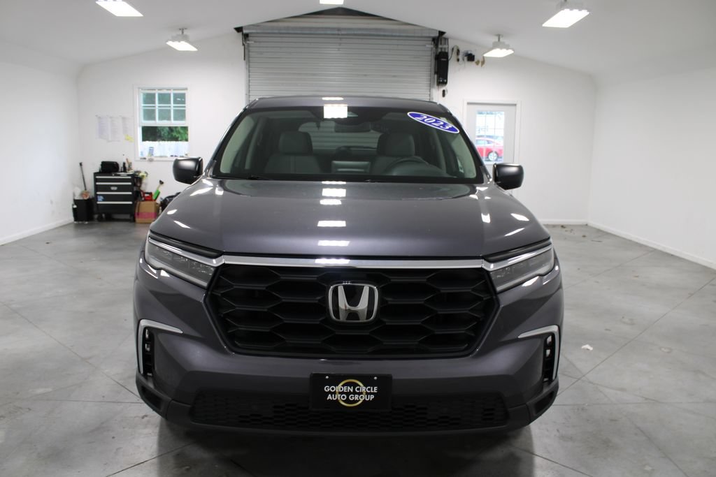 Used 2023 Honda Pilot LX image 3