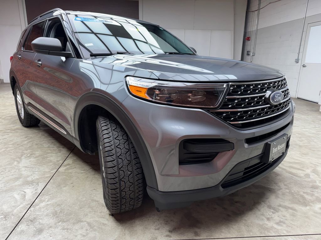 Used 2022 Ford Explorer XLT image 7