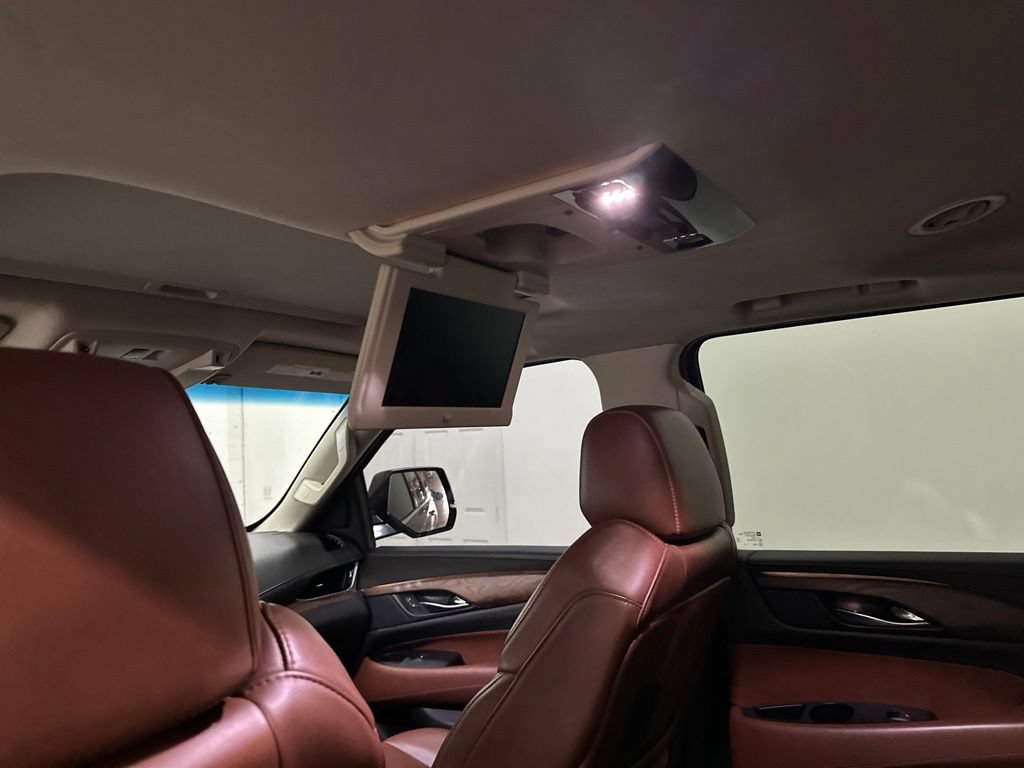 Used 2018 Cadillac Escalade ESV Premium Luxury RWD image 55