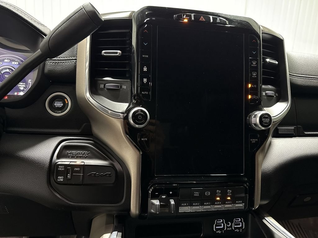 Used 2023 RAM 4500 Laramie AWD/4WD image 17