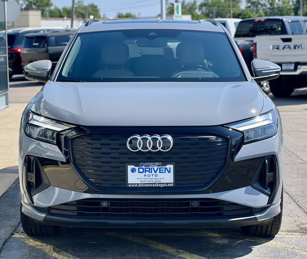 Used 2024 Audi Q4 e-tron Premium w/ Convenience Package AWD/4WD image 8