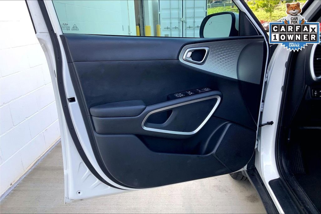 Used 2022 Kia Soul LX w/ Technology Package FWD image 21
