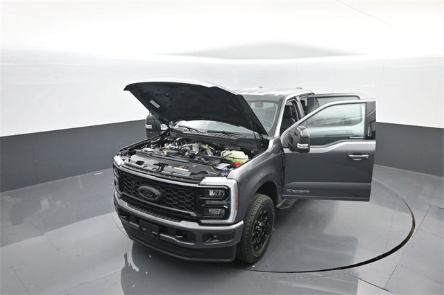 New 2026 Ford F250 Lariat image 32
