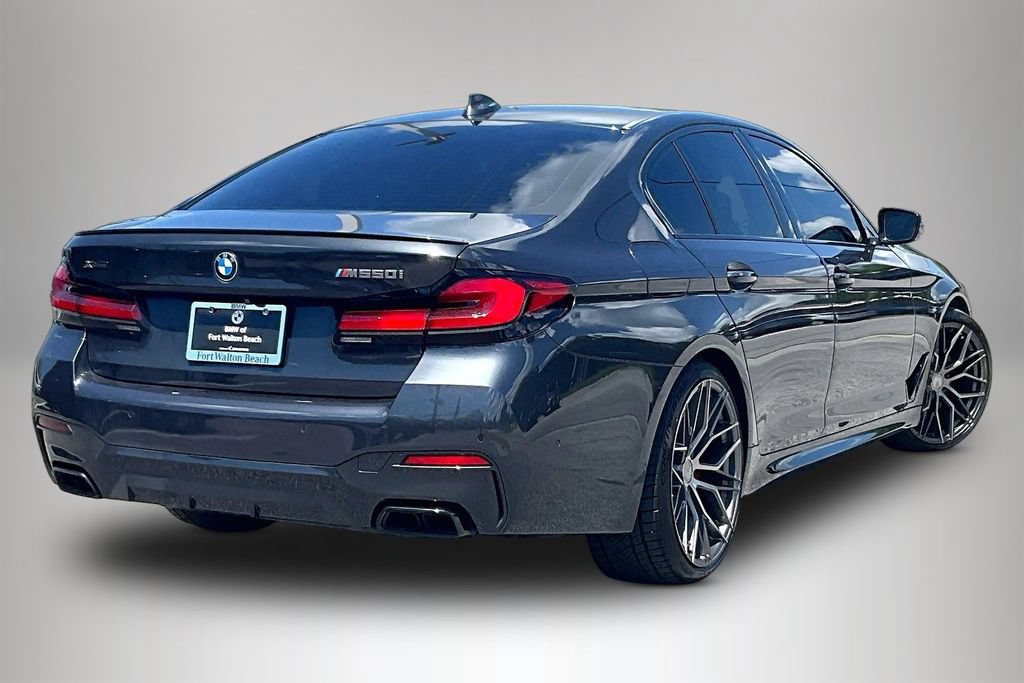 Used 2022 BMW M550i xDrive AWD/4WD image 4