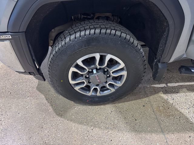 Used 2024 GMC Sierra 2500 SLE image 29