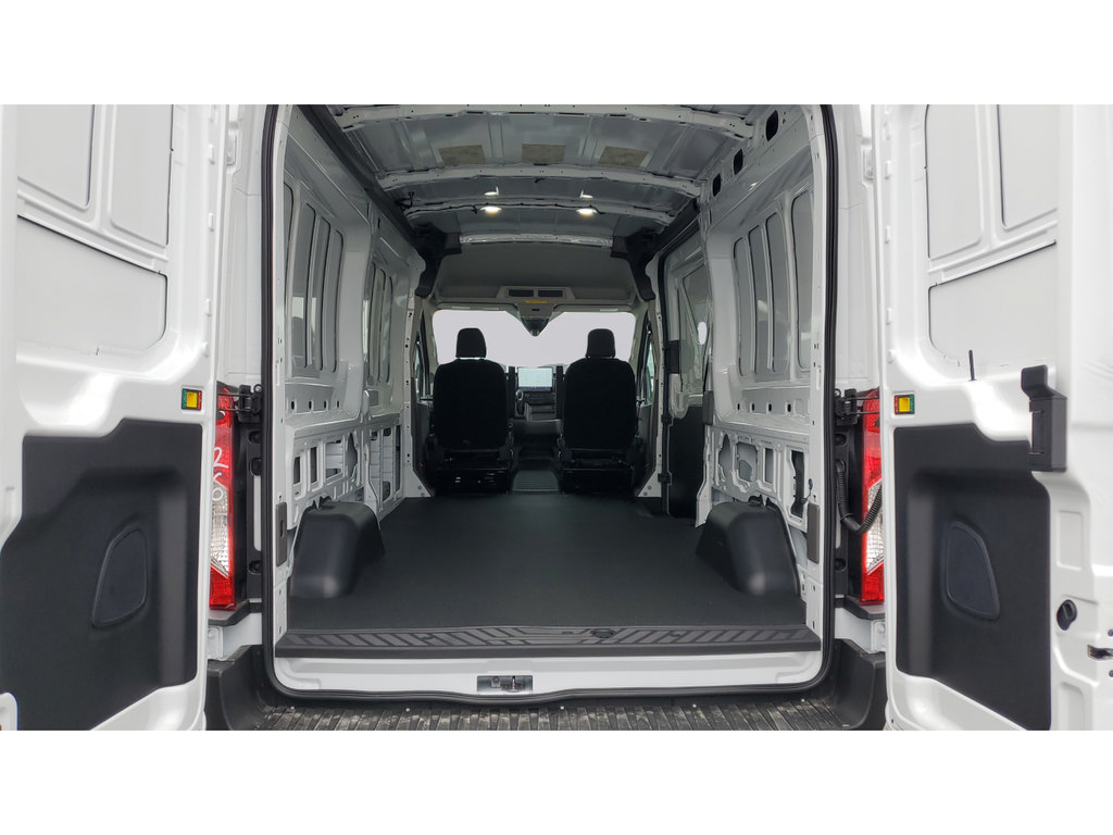 New 2026 Ford Transit 250 148 Medium Roof RWD image 17