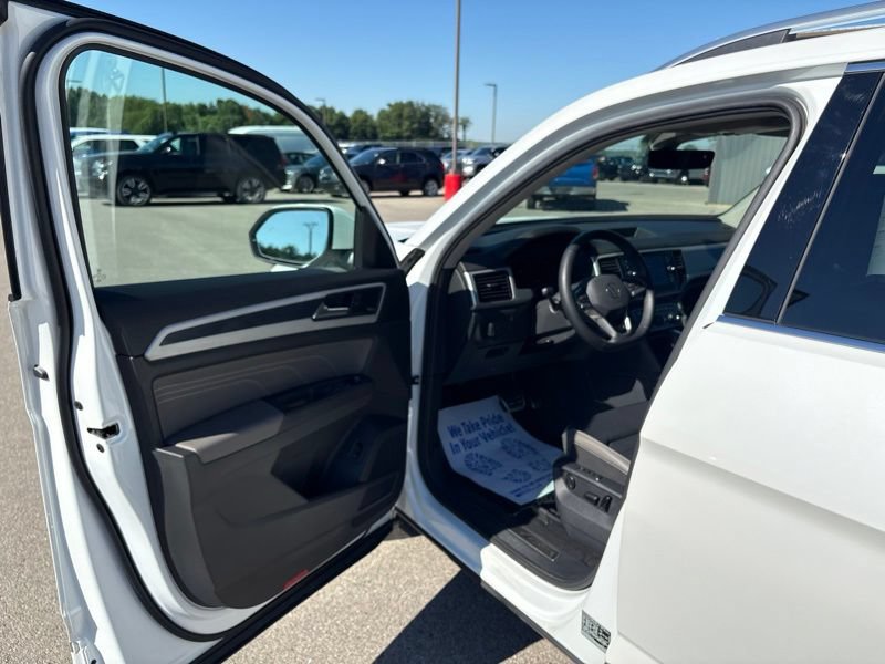 Used 2023 Volkswagen Atlas SEL Premium AWD/4WD image 20