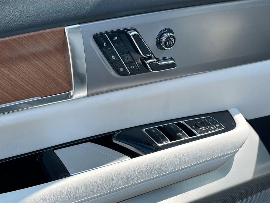 New 2026 Cadillac Vistiq Sport w/ LPO, Floor Liner Package image 18