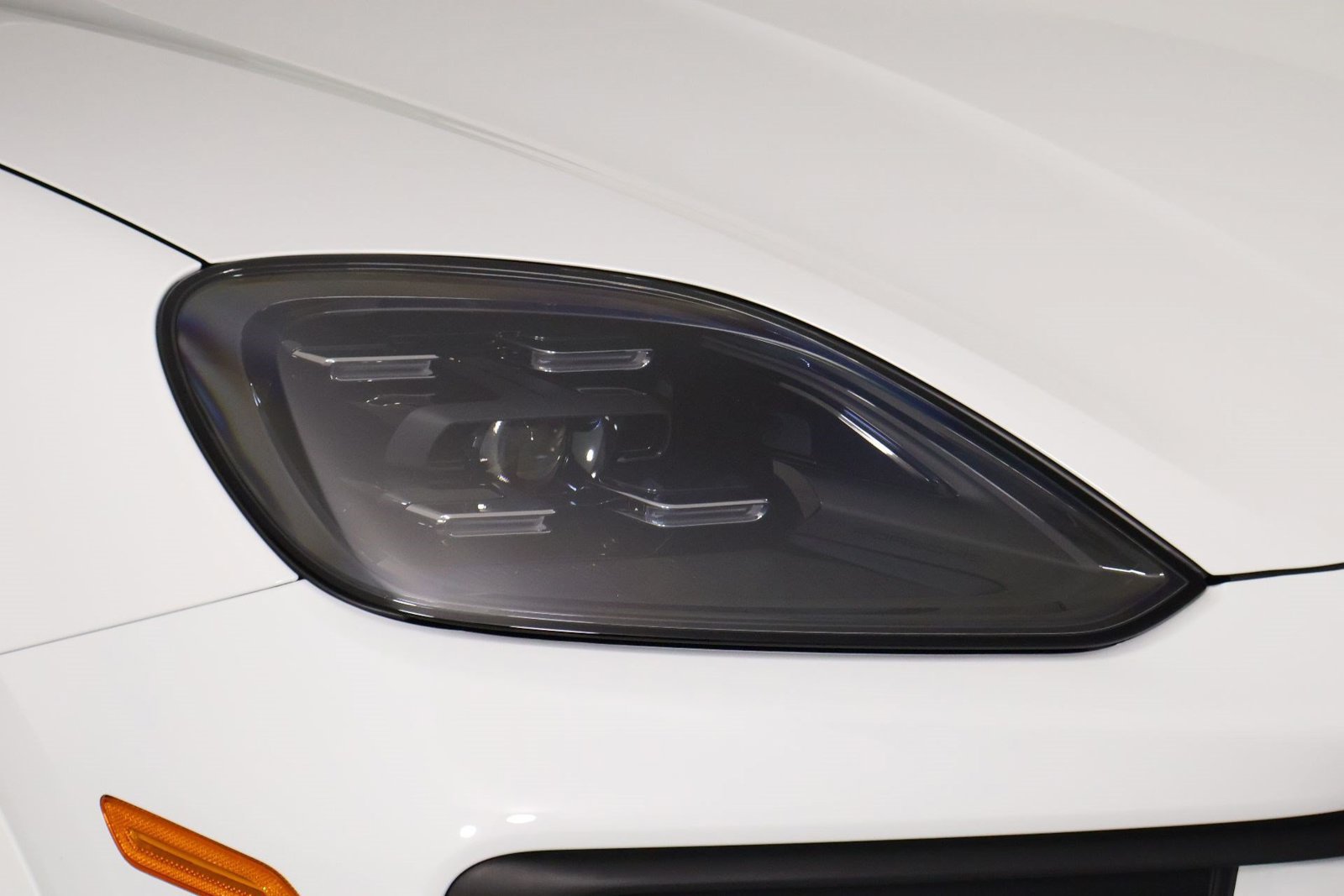 Certified 2026 Porsche Cayenne AWD/4WD image 28
