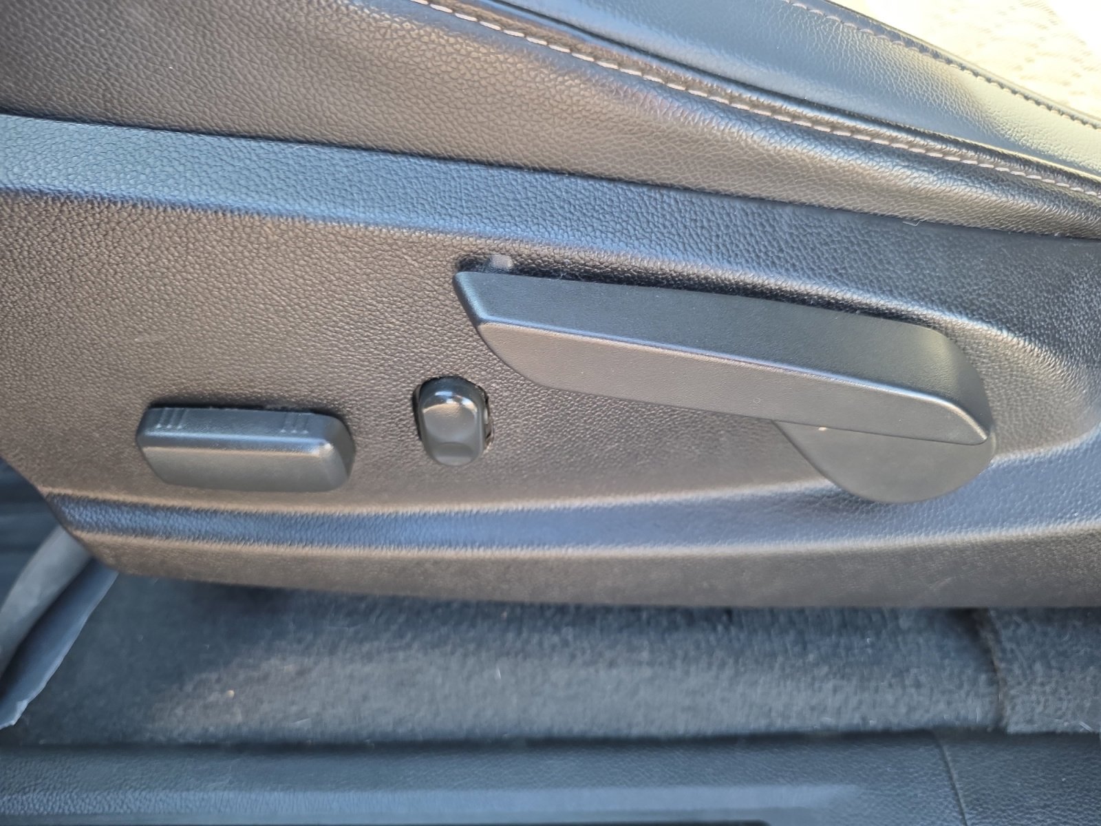 Used 2021 Chevrolet Colorado Z71 w/ Safety Package image 15