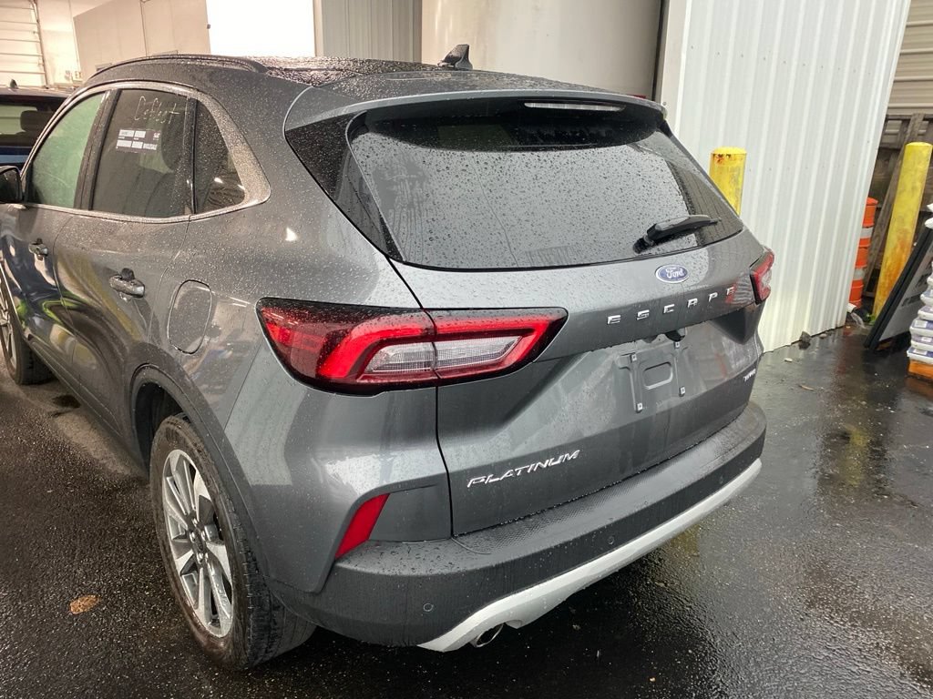 Used 2025 Ford Escape Platinum AWD/4WD image 3