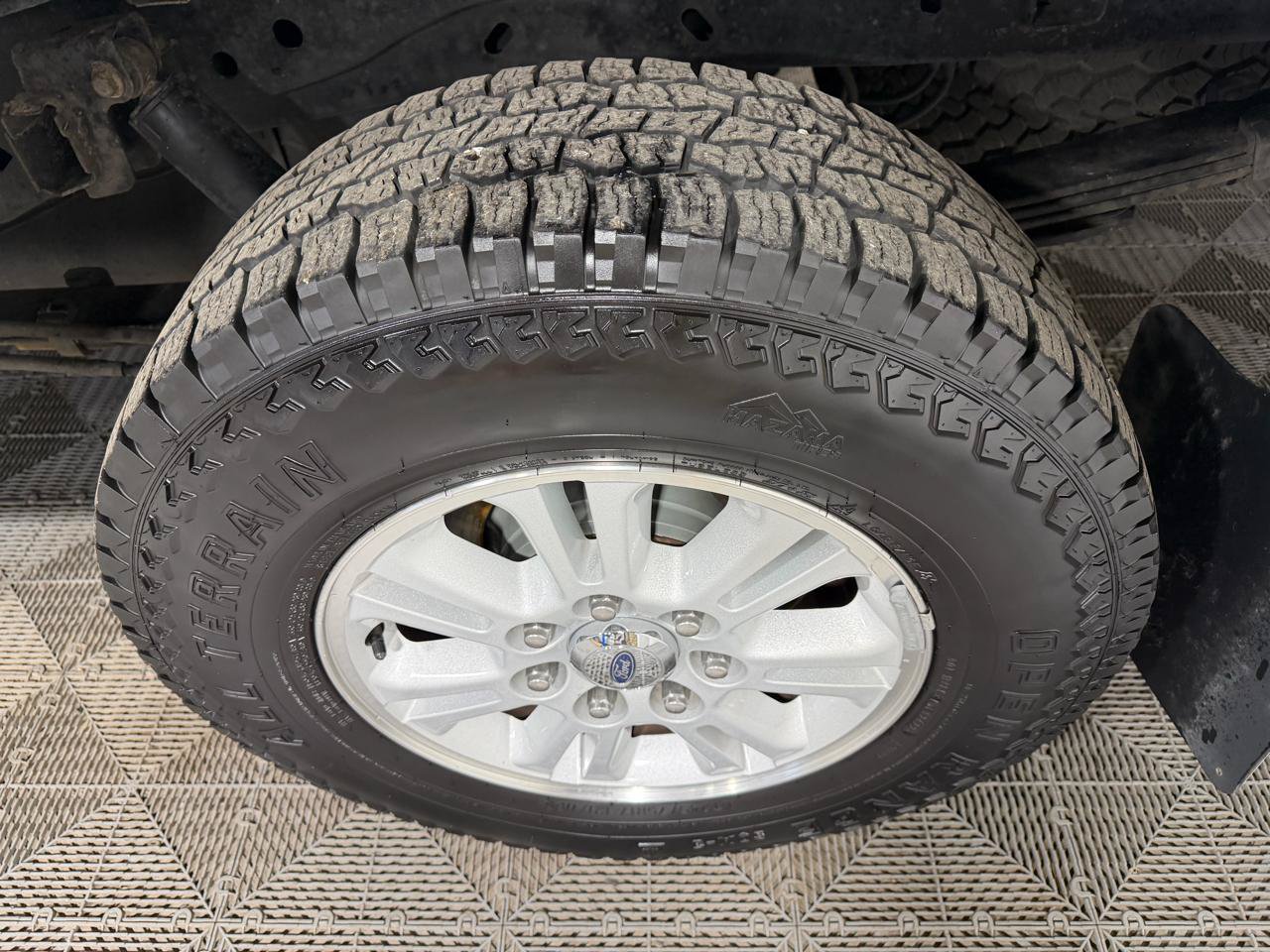 Used 2014 Ford F150 XLT AWD/4WD image 21
