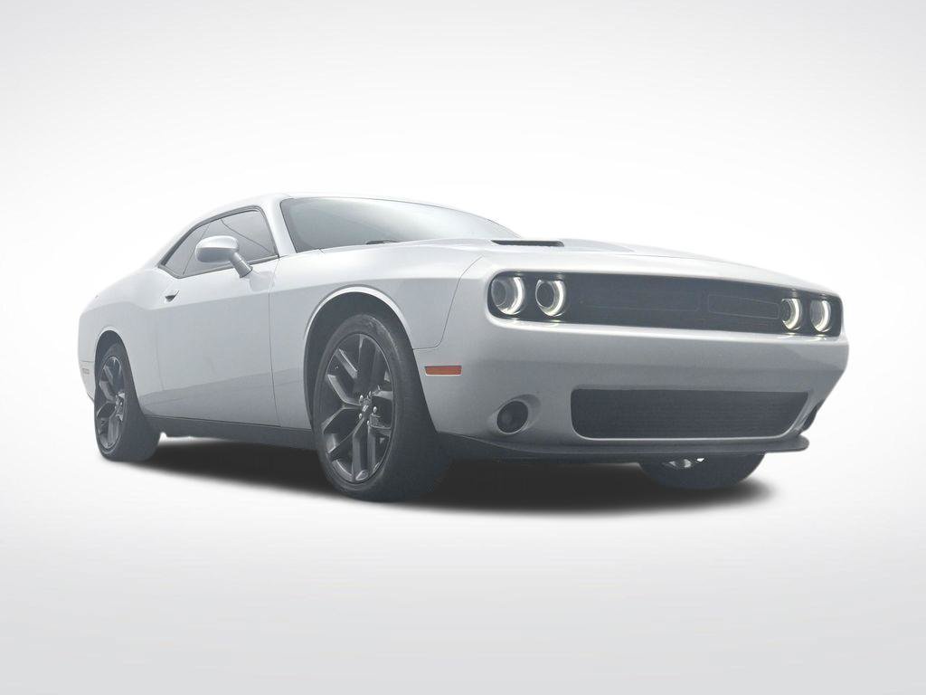 Used 2020 Dodge Challenger SXT w/ Blacktop Package RWD image 30