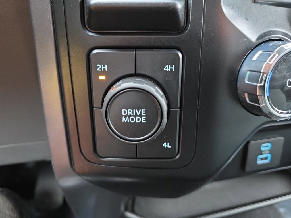 Used 2024 Ford F150 XLT image 28