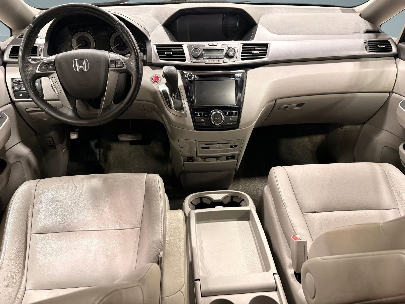 Used 2014 Honda Odyssey EX-L image 17