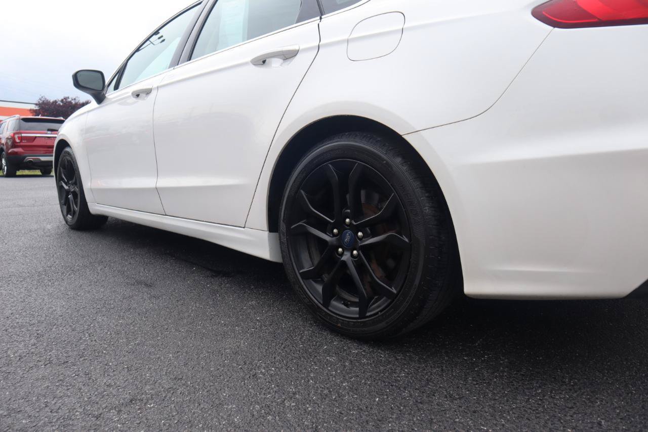 Used 2019 Ford Fusion SE w/ Equipment Group 151A FWD image 27