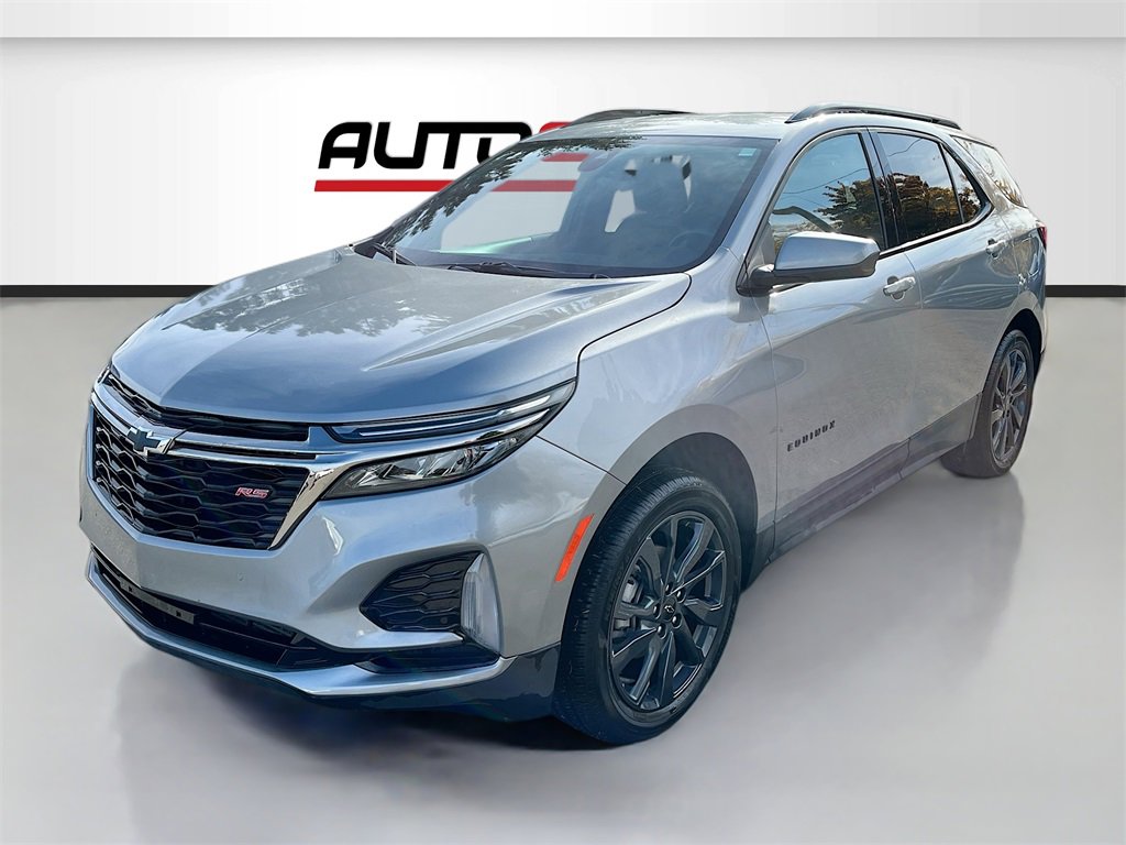 Used 2024 Chevrolet Equinox RS image 3