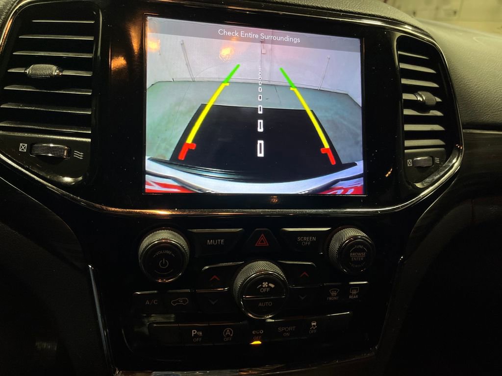 Used 2019 Jeep Grand Cherokee Altitude image 16