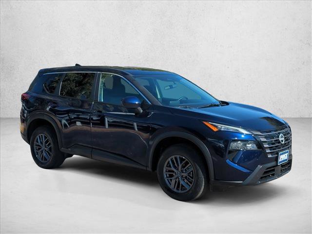 Used 2026 Nissan Rogue SV AWD/4WD image 3