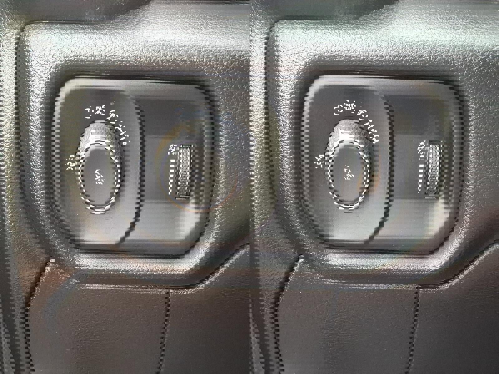 Used 2023 RAM 3500 Tradesman AWD/4WD image 13