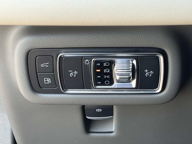 Used 2024 Lincoln Nautilus Reserve AWD/4WD image 27