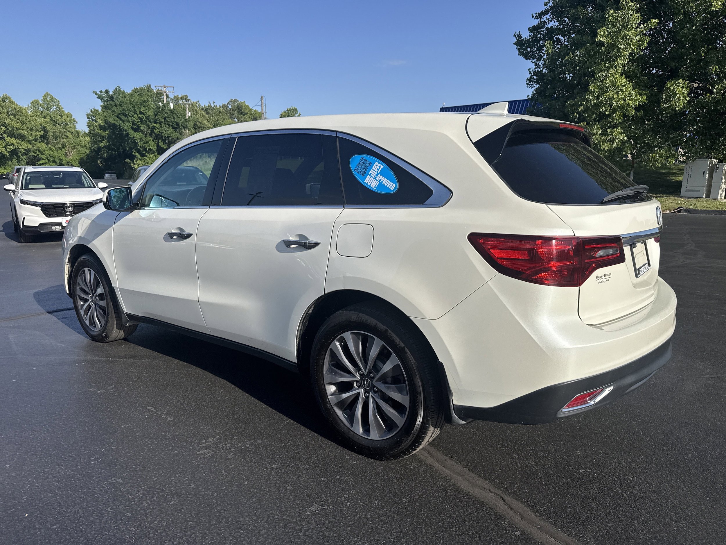 Used 2016 Acura MDX SH-AWD w/ Technology Package image 3