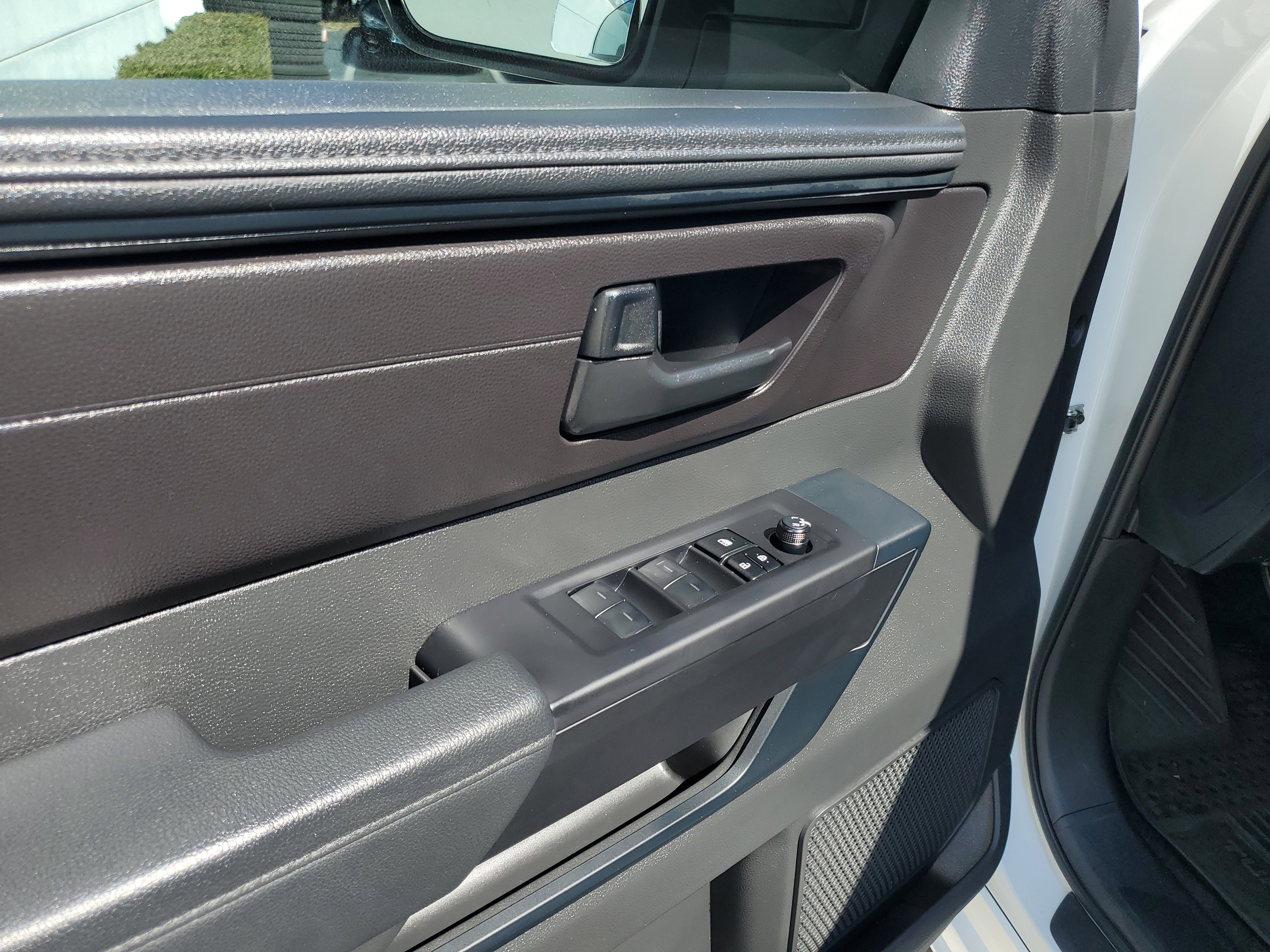 Used 2025 Toyota Tundra SR w/ SR Tow Package image 16