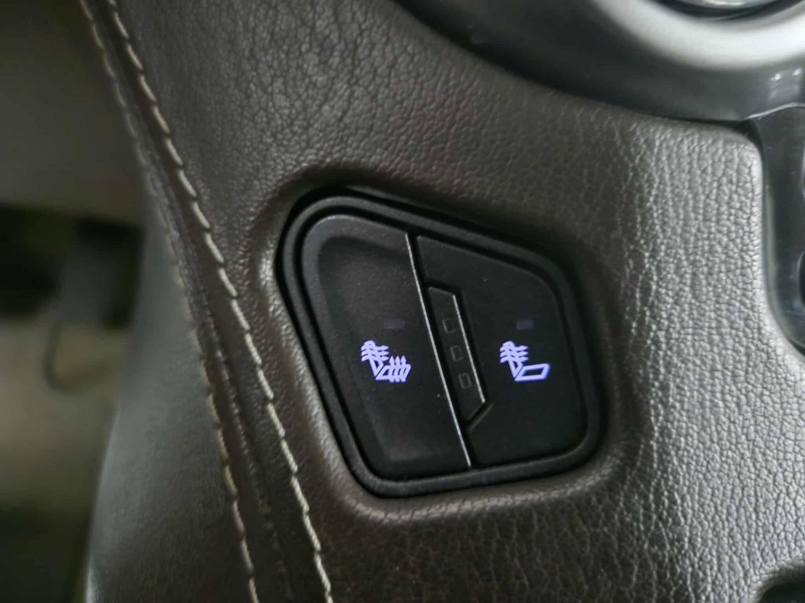 Used 2018 Chevrolet Tahoe LT image 33